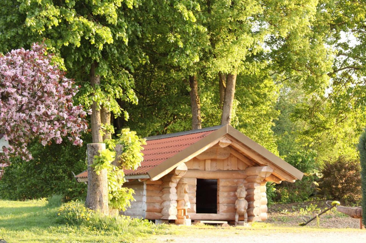 Hotel Heumann's Blockhäuser am Wald Pottenstein Exterior foto