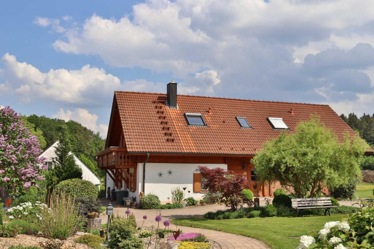 Hotel Heumann's Blockhäuser am Wald Pottenstein Exterior foto